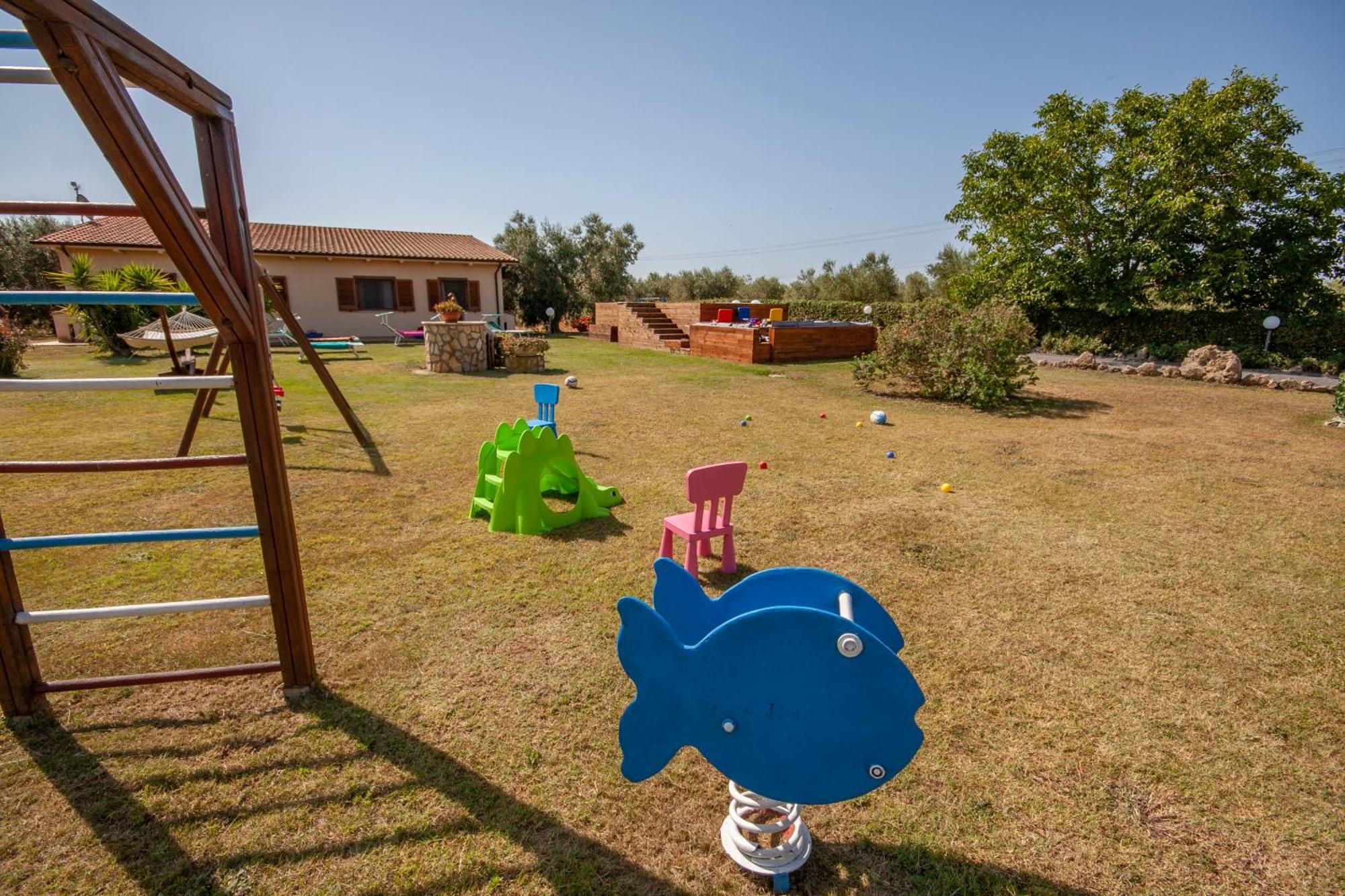 Agriturismo L'Istrice Di Gio モンタルト・ディ・カストロ エクステリア 写真