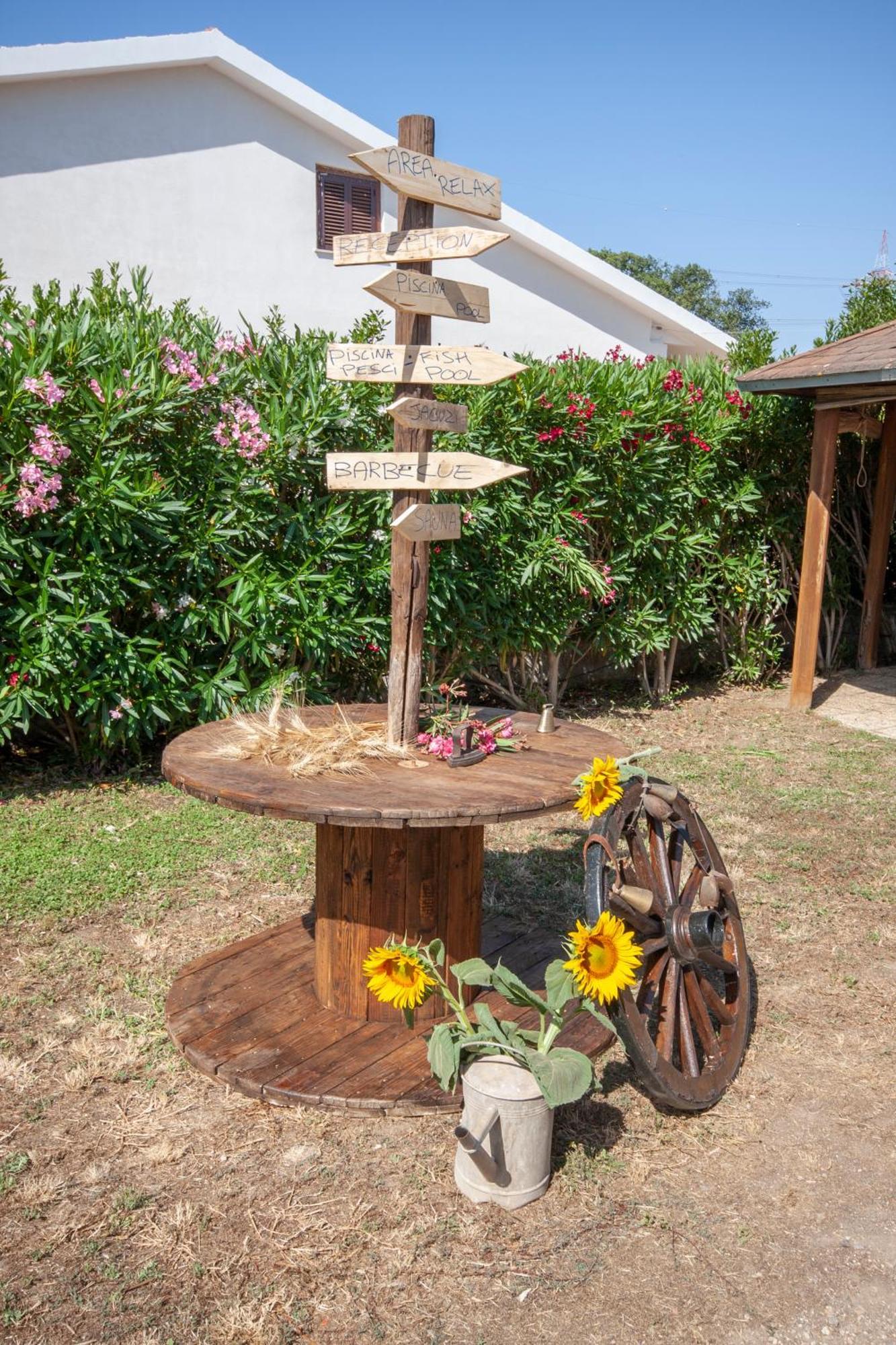 Agriturismo L'Istrice Di Gio モンタルト・ディ・カストロ エクステリア 写真