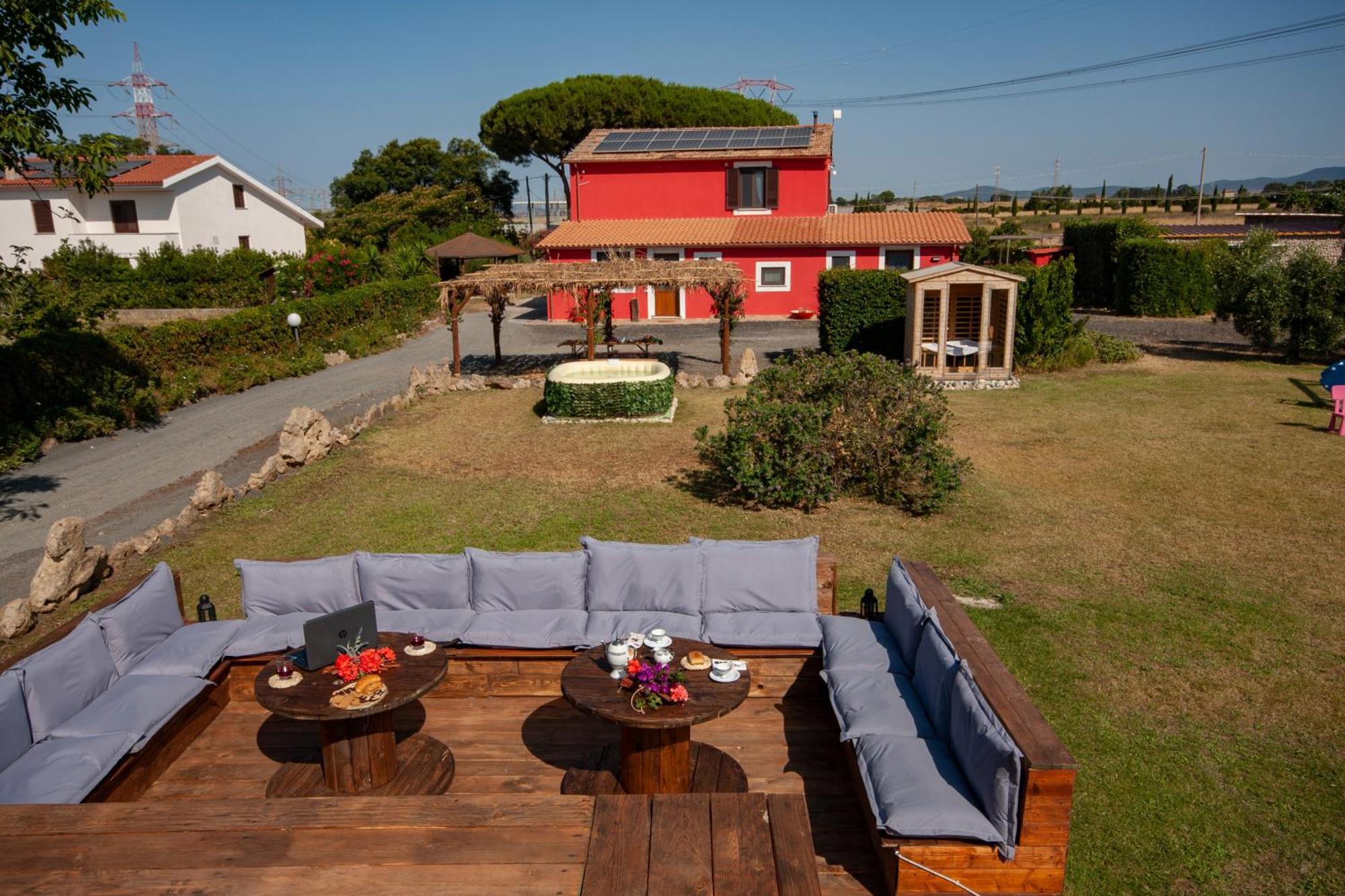 Agriturismo L'Istrice Di Gio モンタルト・ディ・カストロ エクステリア 写真